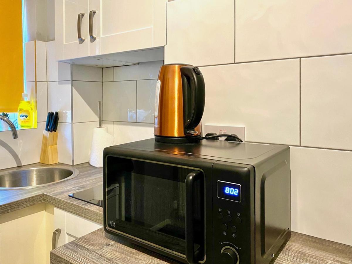 Limpenny Studio Apartment - Work Friendly And Outstanding Garden Studio Close To City Centre นอตติงแฮม ภายนอก รูปภาพ