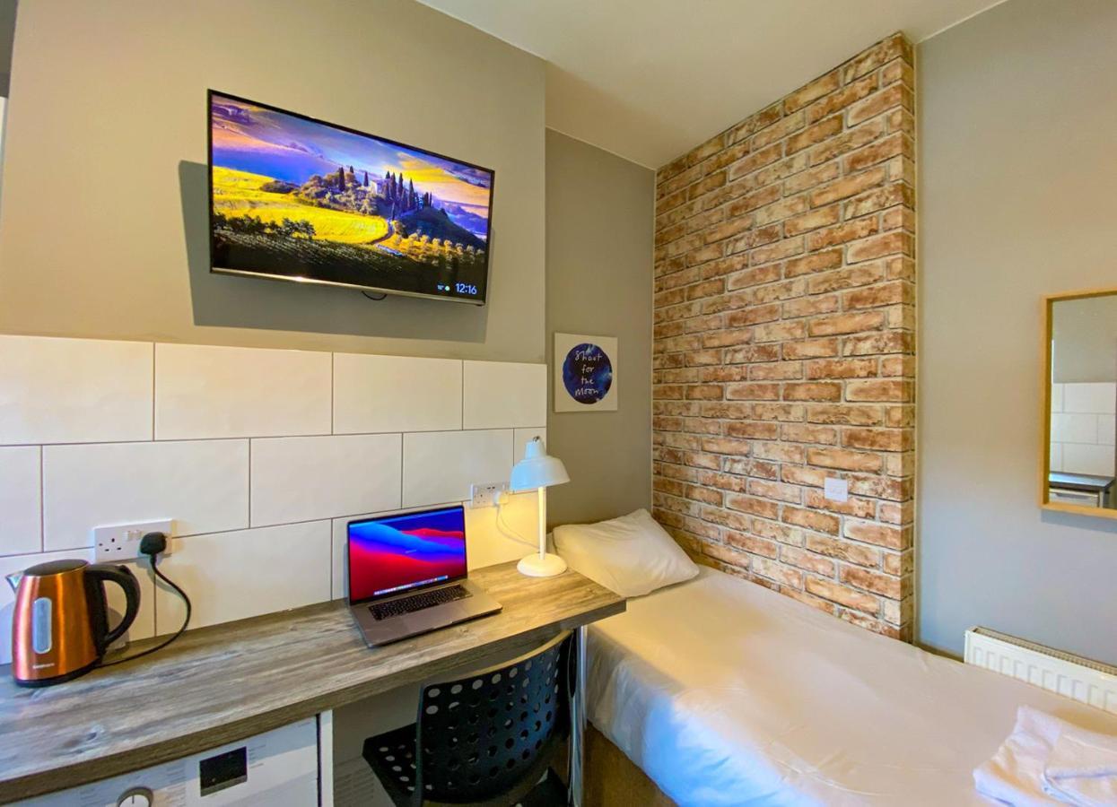 Limpenny Studio Apartment - Work Friendly And Outstanding Garden Studio Close To City Centre นอตติงแฮม ภายนอก รูปภาพ